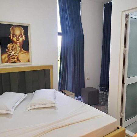Bs Hotel Durrës Eksteriør billede