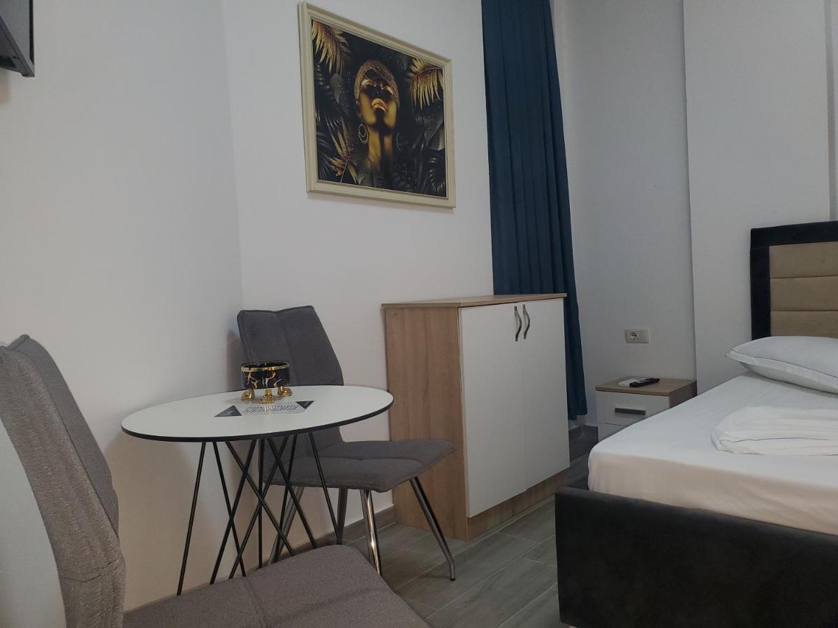 Bs Hotel Durrës Eksteriør billede